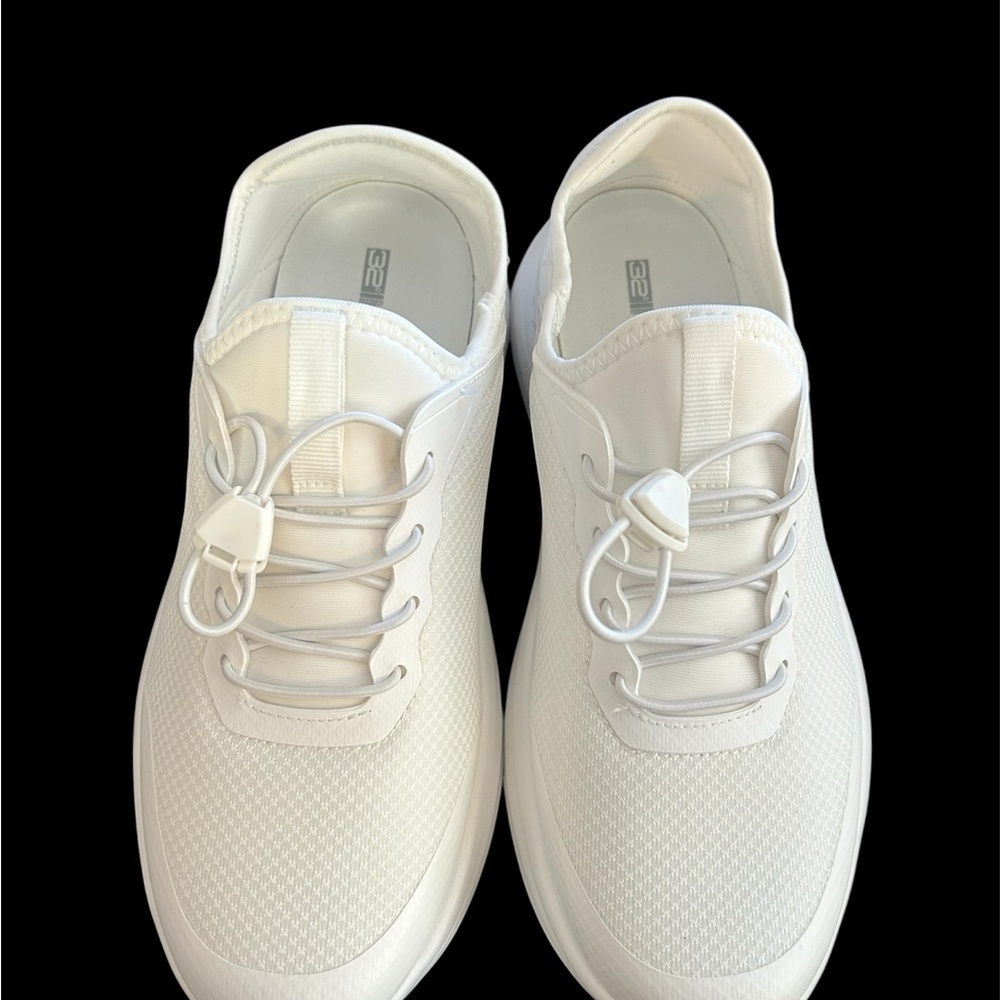 White 32 Degree Athletic Men's6/Women’s 8 Shoes